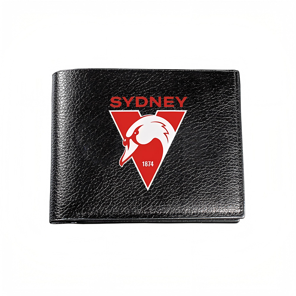 Men'S Fashion Sydney - Kırmızı Üçgen Tasarımlı ve 1974 Yılı